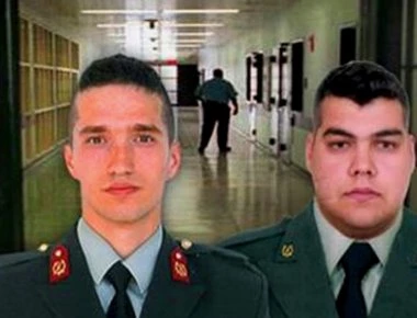 Δύο Έλληνες κρατούνται όμηροι: Τι πραγματικά έχει κάνει η Ελλάδα γι αυτούς;